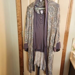 Lounge ensemble by ECHO ~ grey + seafoam green paisley ss Henley top & robe